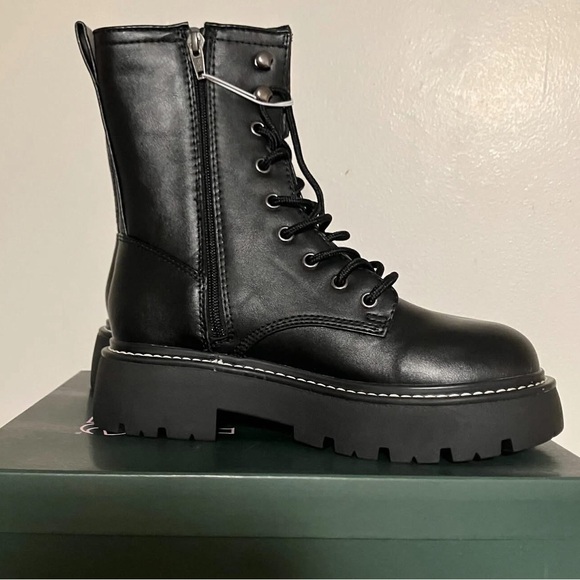 Wild Fable Black Combat Moto Boots - Picture 3 of 3